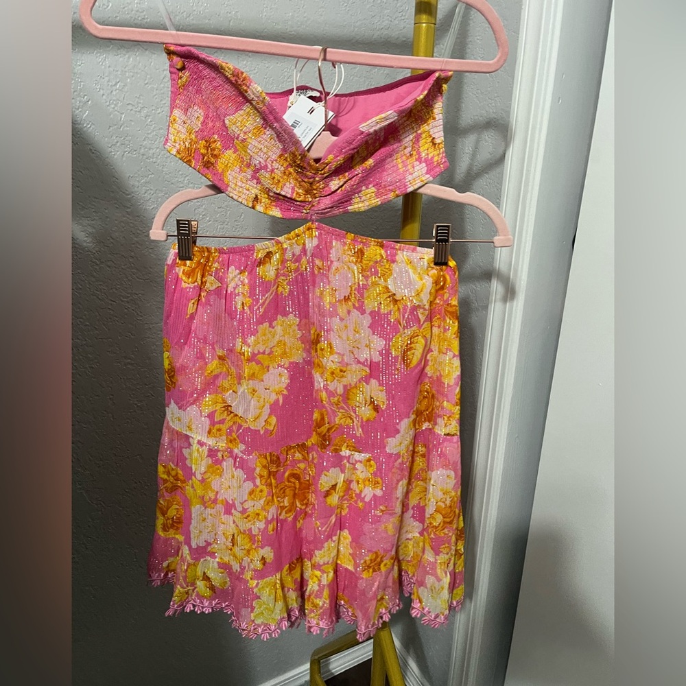 HEMANT & NANDITA Pink Floral Strapless Mini Dress - Picture 3 of 7